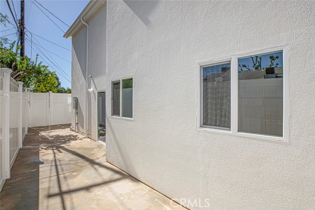 6638 Lindley Avenue, Reseda CA: https://media.crmls.org/medias/70ef2b57-e6dd-41c8-82ff-58d08d031cef.jpg