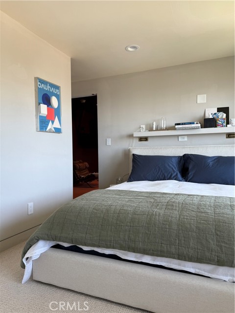 8672 Franklin Avenue, Los Angeles CA: https://media.crmls.org/medias/70ef8f8b-9282-4fcb-b7ee-61c98505f6c0.jpg