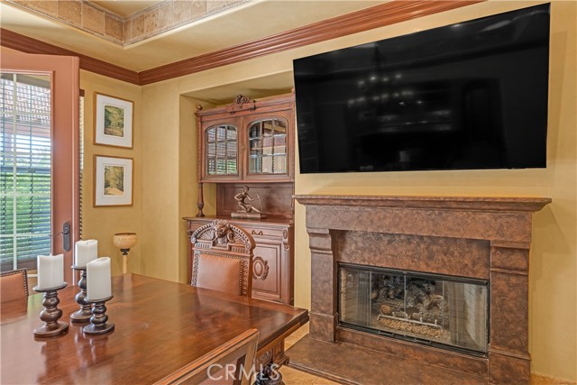 780 W Aster Place, Santa Ana CA: https://media.crmls.org/medias/70f1231d-264c-46ac-b8fa-9015a3eda744.jpg