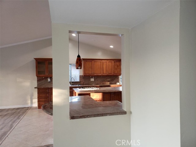5853 Mcdonie Avenue, Woodland Hills CA: https://media.crmls.org/medias/70f1b95c-af97-40a0-8bed-31f93126e446.jpg