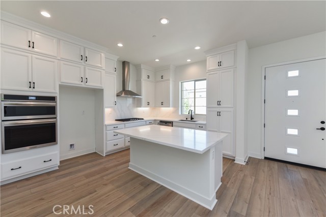 Detail Gallery Image 4 of 39 For 162 Pattern, Irvine,  CA 92618 - 4 Beds | 3 Baths