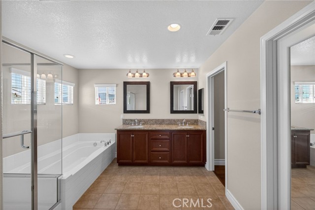 Detail Gallery Image 7 of 63 For 36461 Gambrel Gate Lane, Winchester,  CA 92596 - 4 Beds | 3 Baths