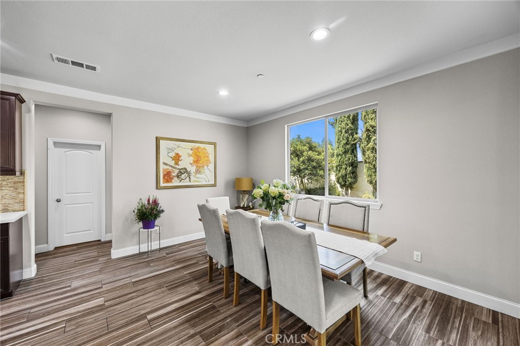 MLS #WS25158608 img 11