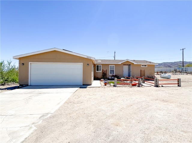 Image 2 for 7677 Araby Ave, 29 Palms, CA 92277