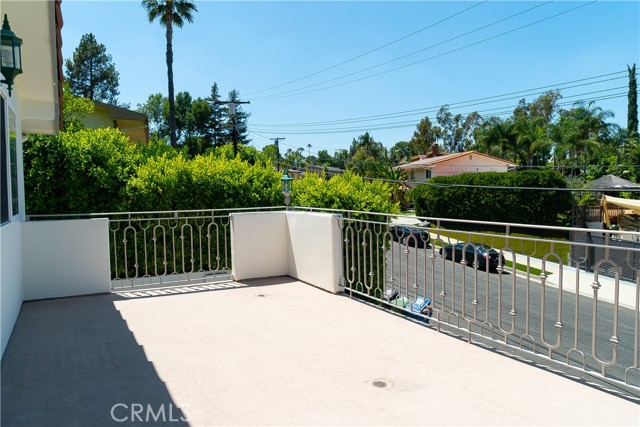 Detail Gallery Image 31 of 39 For 24060 Hatteras St, Woodland Hills,  CA 91367 - 5 Beds | 5 Baths