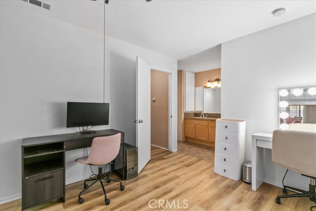 34372 Laura Way, Rancho Mirage CA: https://media.crmls.org/medias/70f49486-2855-43e0-8fd8-62549ef10b00.jpg