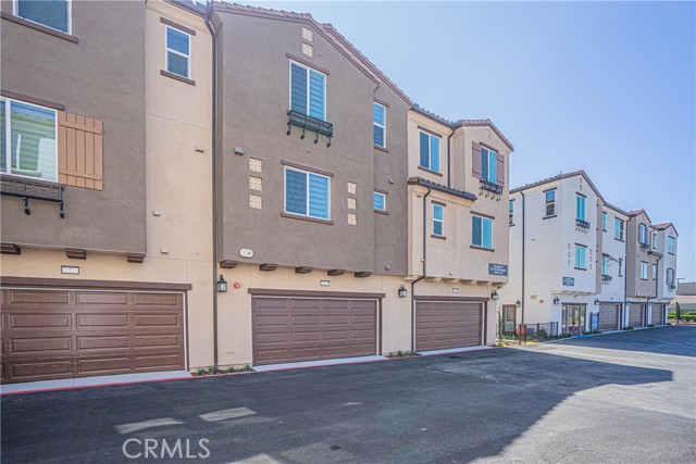 Detail Gallery Image 48 of 48 For 2317 W Broadway #6,  Anaheim,  CA 92804 - 4 Beds | 3/1 Baths