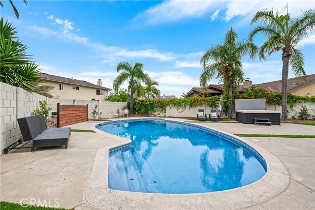 3550 Goldenrod Circle, Seal Beach CA: https://media.crmls.org/medias/70f5f7b7-04ff-4a6a-9de6-6ce99ddfac51.jpg