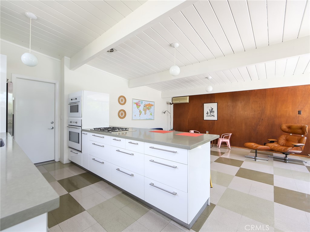 70f6068e E386 45da Bd28 5c1007b53d32