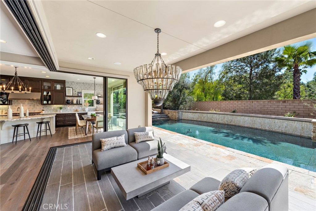 70f64a7a 72f9 4ec8 927e 1b187c151f4e