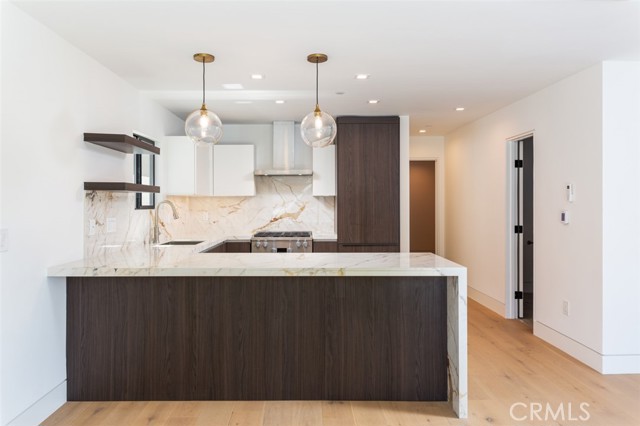 70f6dd5f Eeaa 4aeb 8a6b 417f076697c6