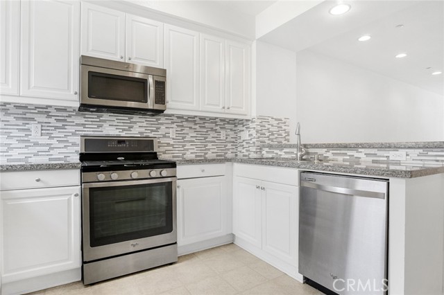 5439 Strand, Hawthorne CA: https://media.crmls.org/medias/70f7c3a3-ecbd-4a2a-a829-553e3008282c.jpg