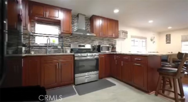 Detail Gallery Image 6 of 11 For 1850 W Orangethorpe Ave #24,  Fullerton,  CA 92833 - 3 Beds | 1 Baths