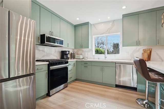 Detail Gallery Image 46 of 75 For 18320 Ingomar St, Reseda,  CA 91335 - – Beds | – Baths