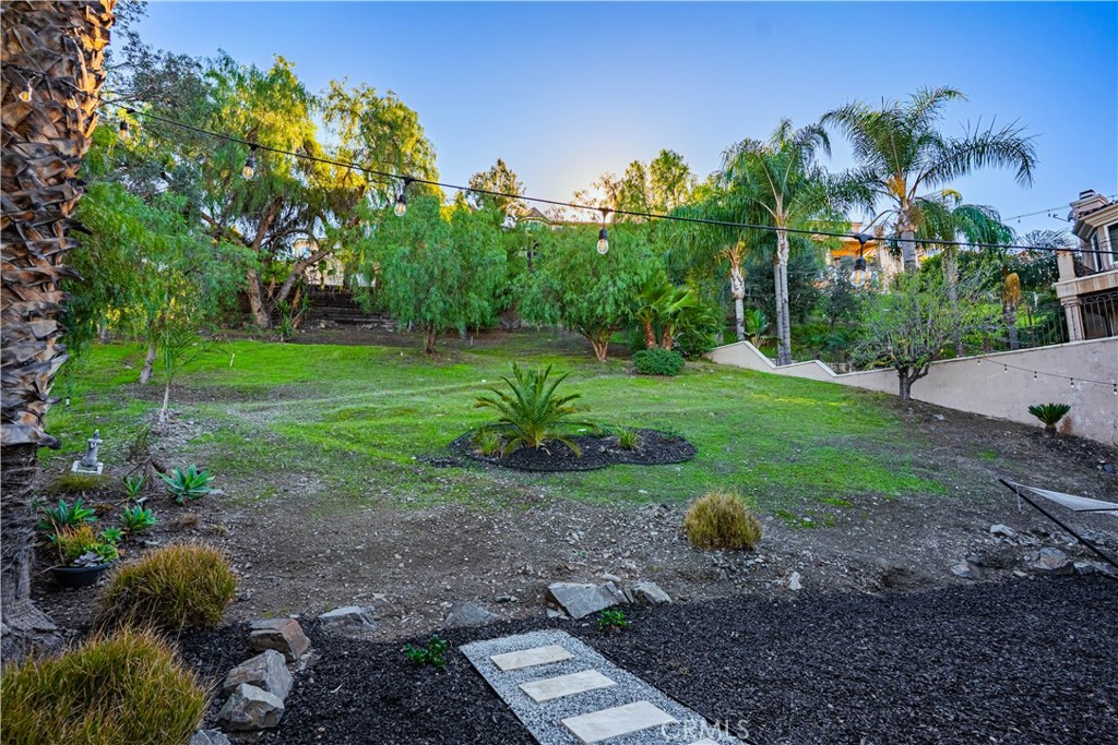 https://media.crmls.org/medias/70f9662f-b0ea-45b6-a992-22b11d02157b.jpg?preset=X-Large