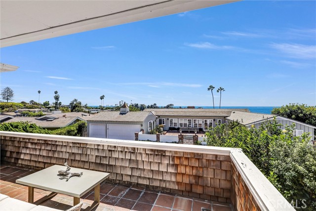 Detail Gallery Image 2 of 28 For 312 Emerald Bay, Laguna Beach,  CA 92651 - 3 Beds | 3 Baths