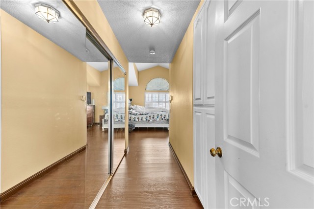 12162 Napoli Drive, Cerritos CA: https://media.crmls.org/medias/70f9c850-8ef1-45bc-82d3-77f1463277ed.jpg