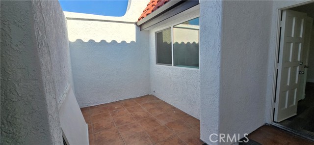 840 S Anaheim Boulevard, Anaheim CA: https://media.crmls.org/medias/70f9ced2-8594-4c37-b577-232206a1e389.jpg