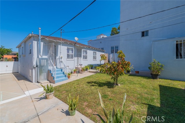 Commercial for Sale in Santa Monica, California
