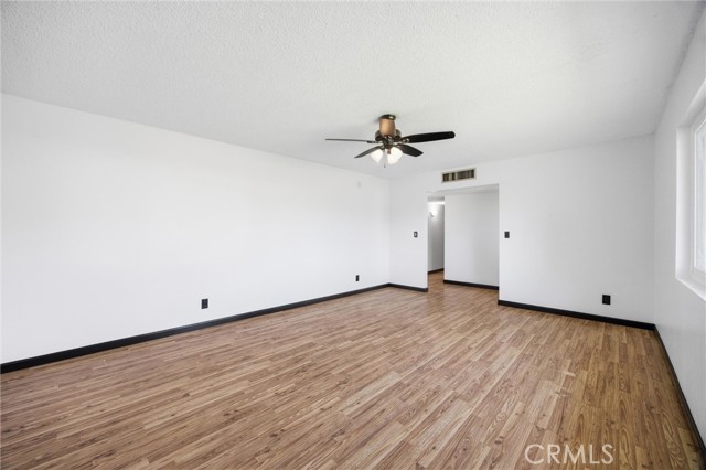 Detail Gallery Image 16 of 45 For 409 Borman Ave, Bakersfield,  CA 93308 - 3 Beds | 2 Baths