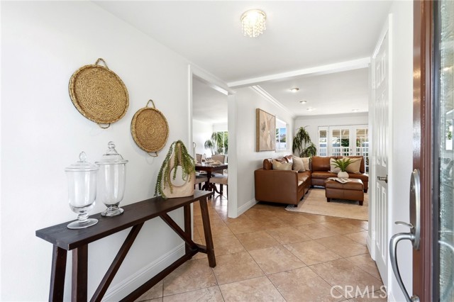 1110 E Meats Ave, Orange CA: https://media.crmls.org/medias/70fadaf7-32e9-4c6b-bd14-64f11e3c535e.jpg