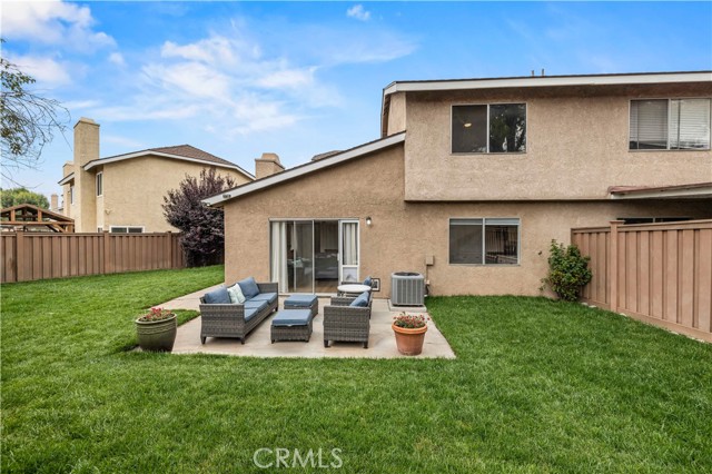 16606 Shinedale Drive, Canyon Country CA: https://media.crmls.org/medias/70faf48c-3909-4bb9-bc59-ccf8ccaecb6d.jpg
