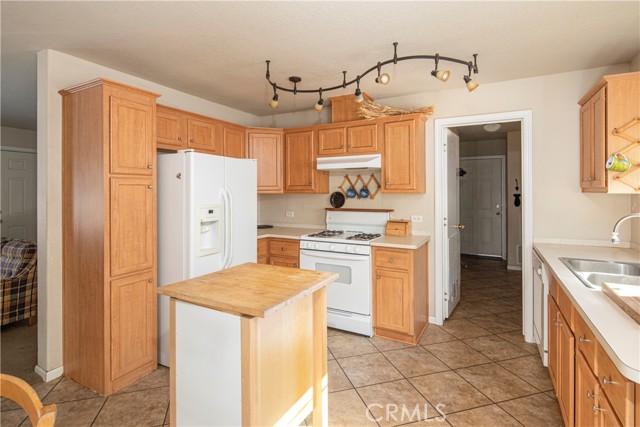 Manufactured Home-Kitchen