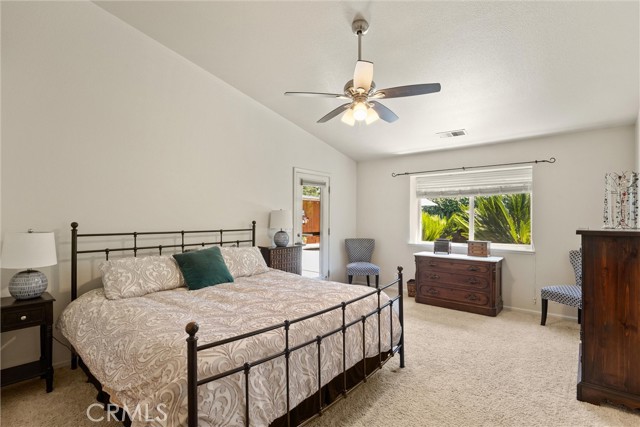 1491 Saratoga Drive, Chico CA: https://media.crmls.org/medias/70fbaee7-a655-4811-bcc2-0b4f291472cd.jpg