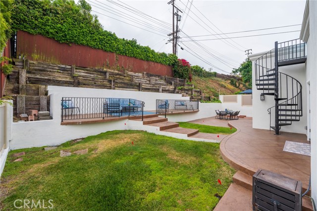 5502 Beran St, Torrance CA: https://media.crmls.org/medias/70fc68cf-f18a-40a0-8e8a-8c296473768d.jpg