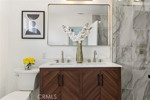 18257 Palora Street, Tarzana CA: https://media.crmls.org/medias/70fc6d3d-c48d-4323-833a-6f44c56a1ef1.jpg