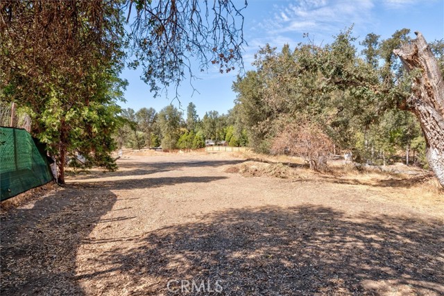 Detail Gallery Image 33 of 41 For 39614 Pierce Lake Dr, Oakhurst,  CA 93644 - 3 Beds | 2 Baths