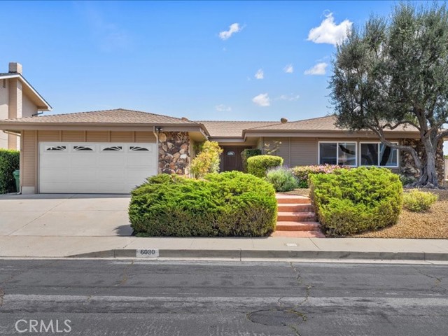 Detail Gallery Image 1 of 34 For 6030 Maury Ave, Woodland Hills,  CA 91367 - 4 Beds | 2/1 Baths