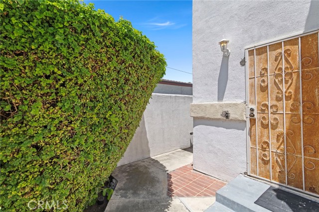 Detail Gallery Image 12 of 13 For 3918 W 118th Pl #8,  Hawthorne,  CA 90250 - 3 Beds | 3 Baths
