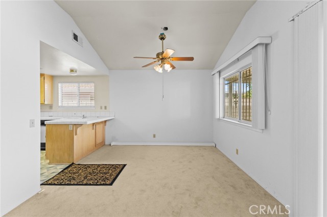 Detail Gallery Image 12 of 45 For 2616 La Paz Ave, Hemet,  CA 92545 - 3 Beds | 2 Baths