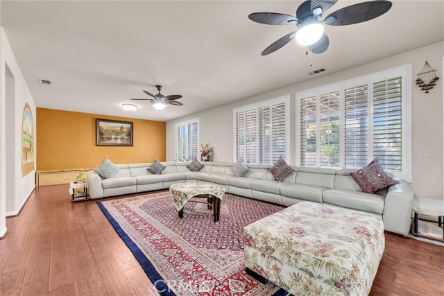 Image 20 of 58 For 13764 Dellbrook Street