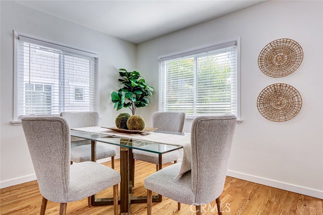 426 S Broadway, Redondo Beach CA: https://media.crmls.org/medias/70fdf69f-ae7c-415e-9aee-b35fc0aff3ed.jpg