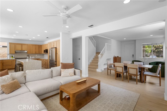 2517 Renata Court, Thousand Oaks CA: https://media.crmls.org/medias/70fe545f-aa2a-4a7b-97d3-c85fa8f9a9dd.jpg