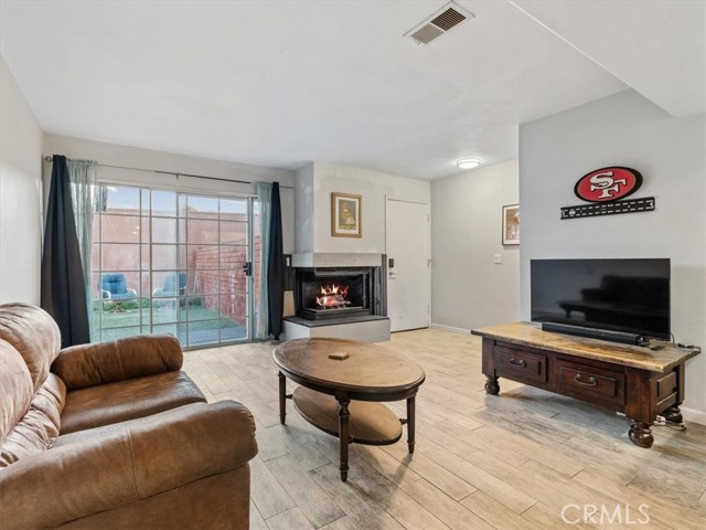 Detail Gallery Image 7 of 29 For 2403 Country, Santa Maria,  CA 93455 - 1 Beds | 1 Baths