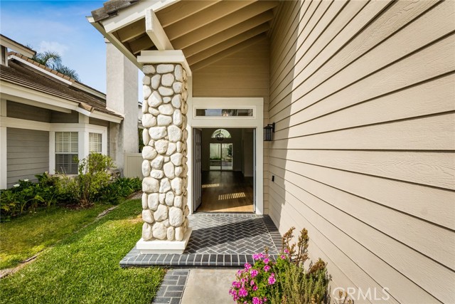 Detail Gallery Image 4 of 41 For 28805 Vista Aliso Rd, Trabuco Canyon,  CA 92679 - 4 Beds | 2/1 Baths