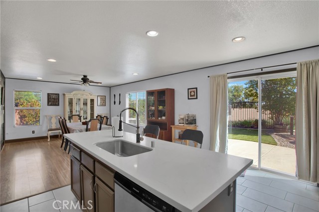 Detail Gallery Image 14 of 59 For 31948 Botany Ct, Lake Elsinore,  CA 92532 - 3 Beds | 2/1 Baths