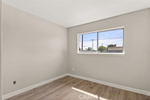 Detail Gallery Image 16 of 31 For 905 N Glenn Ave, Ontario,  CA 91764 - 4 Beds | 2 Baths