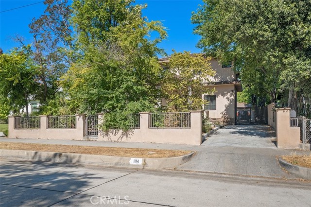 184 S Altadena Drive, Pasadena CA: https://media.crmls.org/medias/71000009-6946-40e4-a182-0db638b752b2.jpg