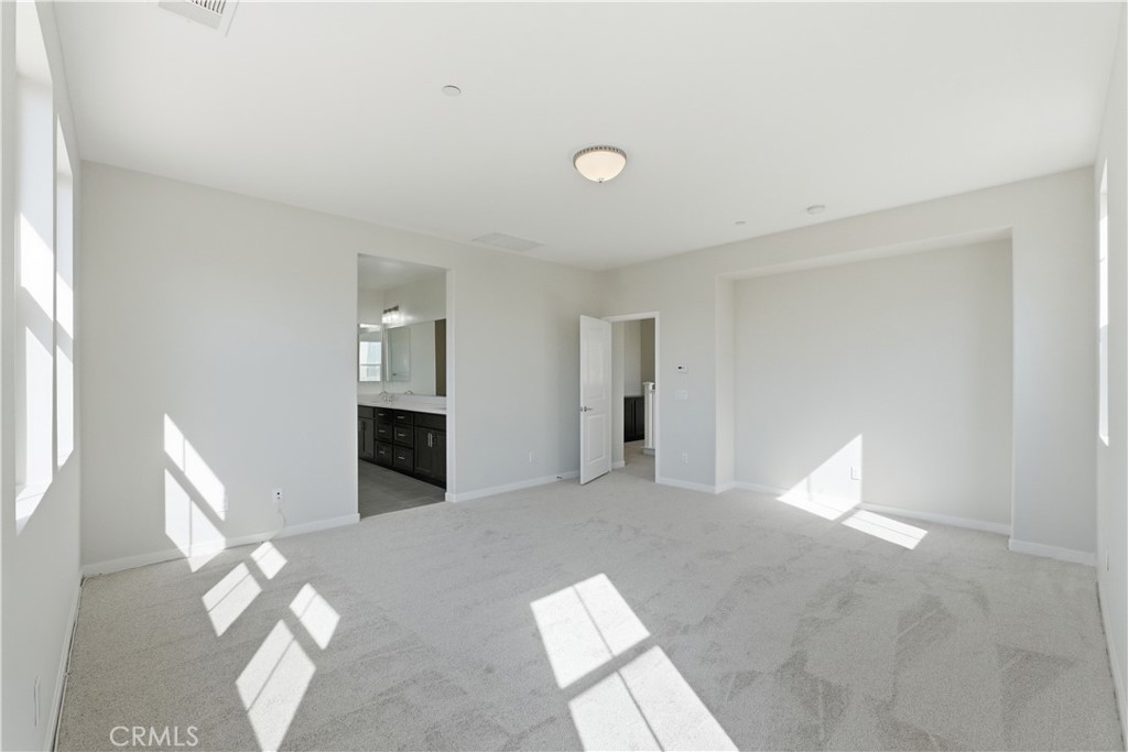 MLS #OC25234656 image #25