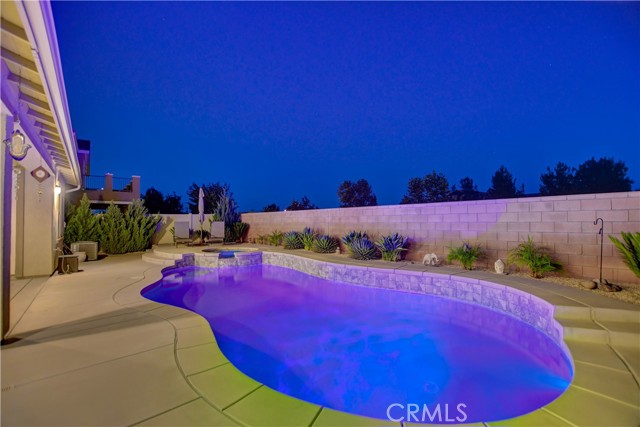 Detail Gallery Image 5 of 75 For 34676 Swan Valley Ct, Murrieta,  CA 92563 - 5 Beds | 3/1 Baths