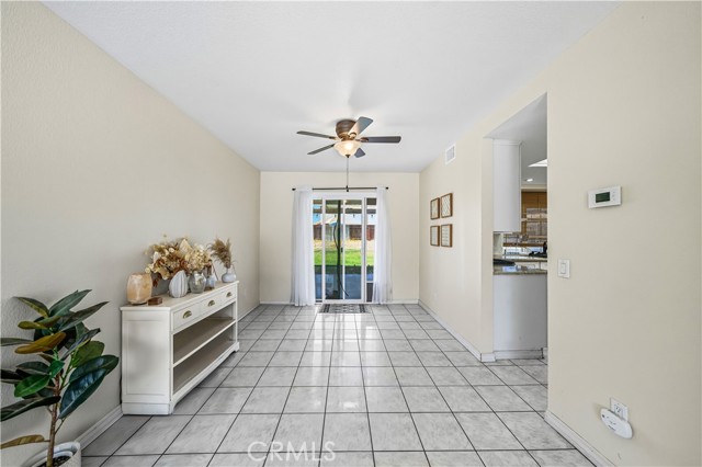 Detail Gallery Image 14 of 31 For 39785 Knollridge Dr, Temecula,  CA 92591 - 4 Beds | 2/1 Baths