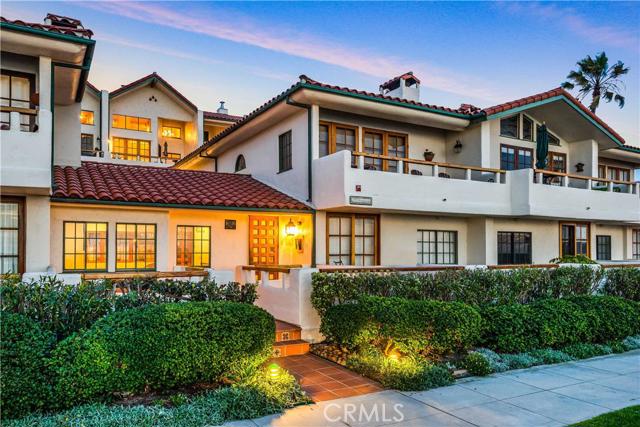1110 Esplanade, Redondo Beach, California 90277, 3 Bedrooms Bedrooms, ,3 BathroomsBathrooms,Residential,Sold,Esplanade,PV16049658