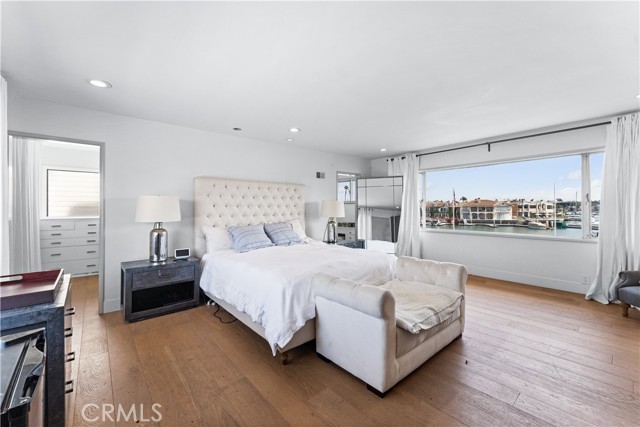 Detail Gallery Image 15 of 36 For 11 Harbor Is, Newport Beach,  CA 92660 - 3 Beds | 2 Baths