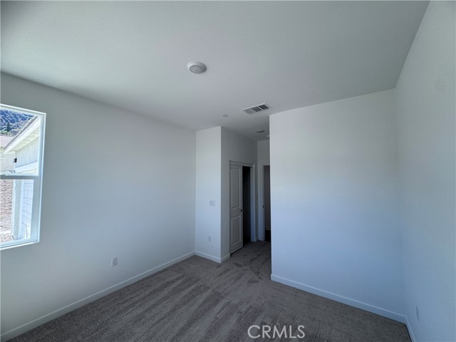 Detail Gallery Image 5 of 18 For 33313 Riverside, Lake Elsinore,  CA 92530 - 4 Beds | 3 Baths