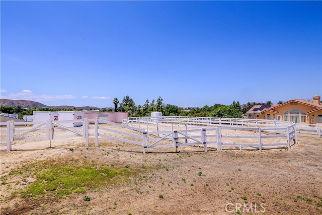 17470 Vanderhill Circle, Perris CA: https://media.crmls.org/medias/7104ff18-e09c-4237-9e24-de309d7c42b6.jpg