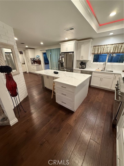 1571 E Palm, Covina CA: https://media.crmls.org/medias/71056882-e158-4ac2-8a2b-4b75998beef2.jpg